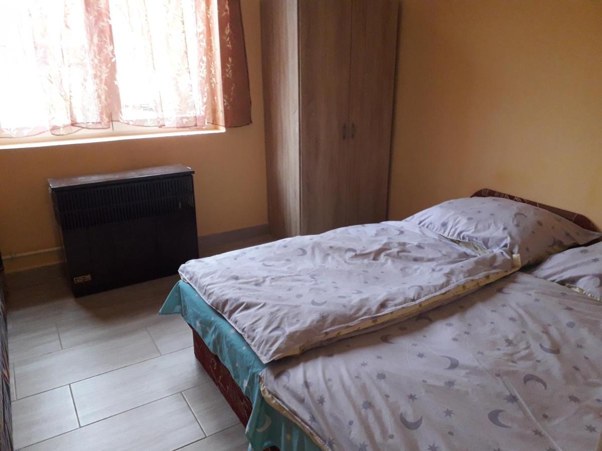 Napsugar Apartmanhaz Balatonlelle Bagian luar foto